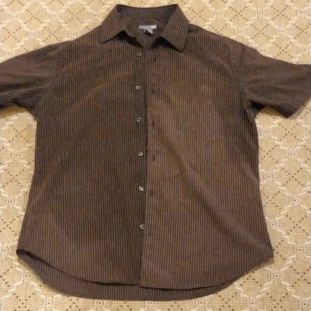 H&M Brown Casual T Shirt medium